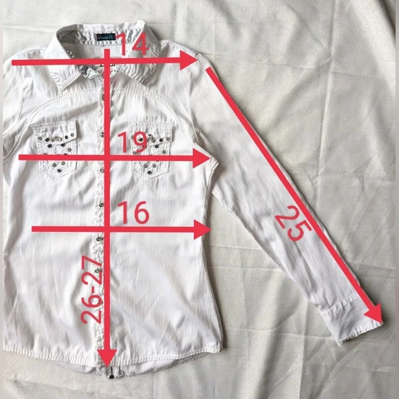 Roar White Button-Up Rhinestone Women's Shirt - Picture 4 of 16